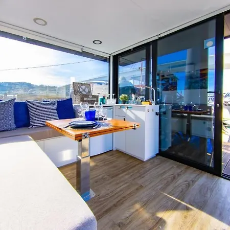 Sleepboat Floating House Boat Douro Πλωτό κατάλυμα Πόρτο