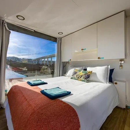 Πλωτό κατάλυμα Sleepboat Floating House Boat Douro Πόρτο