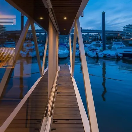 Sleepboat Floating House Boat Douro Båthotell *